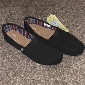 Black On Black Womens TOMS size 9
